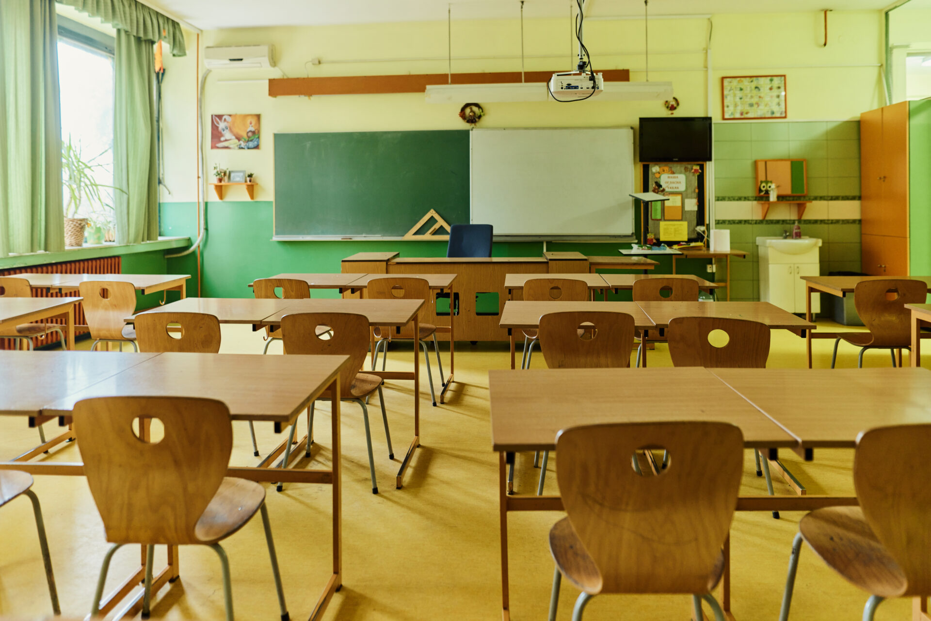 Read more about the article What new NJ teachers need to know about certification